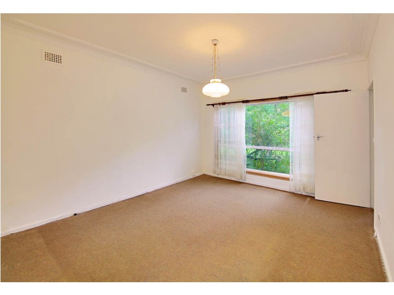 43 Bulli Road, Toongabbie NSW 2146