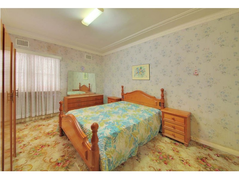 1 Essington Street, Wentworthville NSW 2145