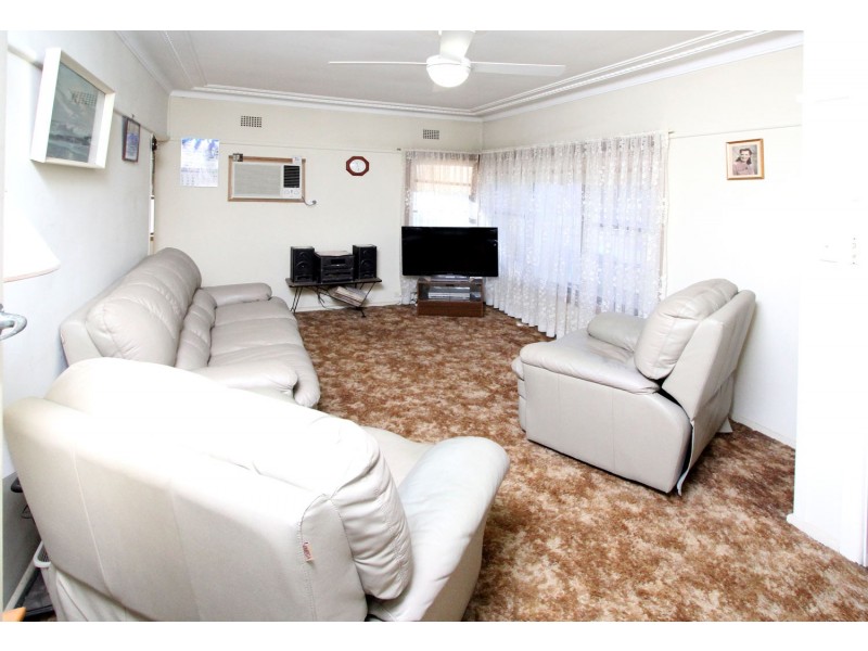 7 Daley Street, Pendle Hill NSW 2145