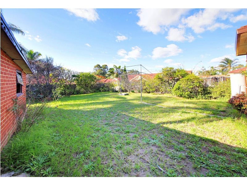 213 Old Windsor Road, Northmead NSW 2152