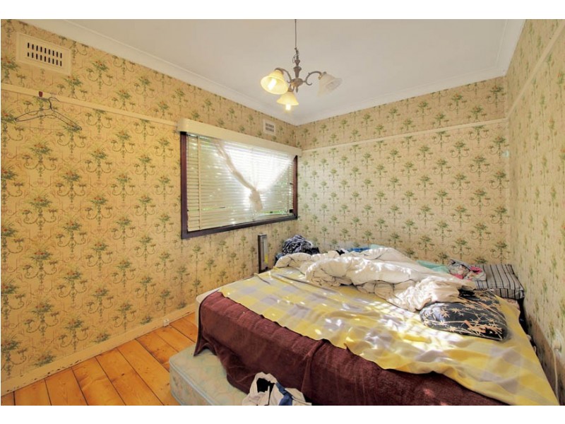 82 Toongabbie Road, Toongabbie NSW 2146