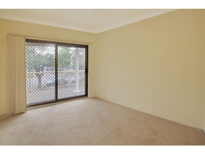 2/189 Hawkesbury Road, Westmead NSW 2145