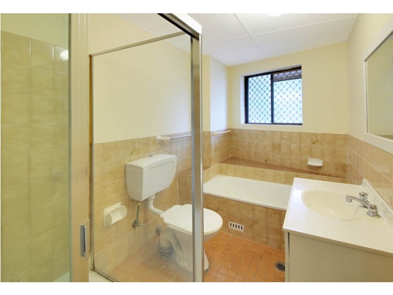 2/189 Hawkesbury Road, Westmead NSW 2145