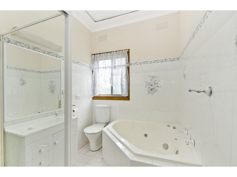 12 Cornock Avenue, Toongabbie NSW 2146