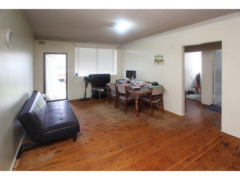 2/12 Emert Street, Wentworthville NSW 2145