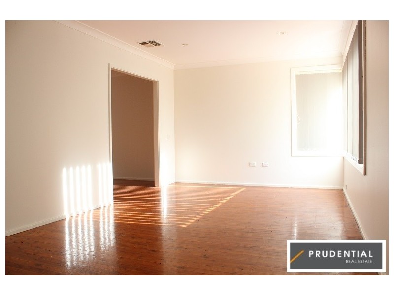 17 Valley Road, Campbelltown NSW 2560