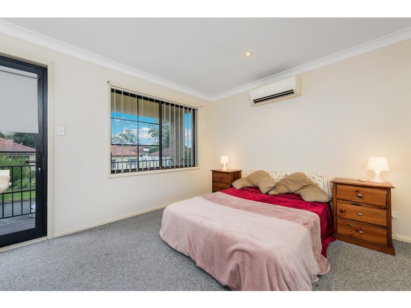 1/2 Mereil Street, Campbelltown NSW 2560