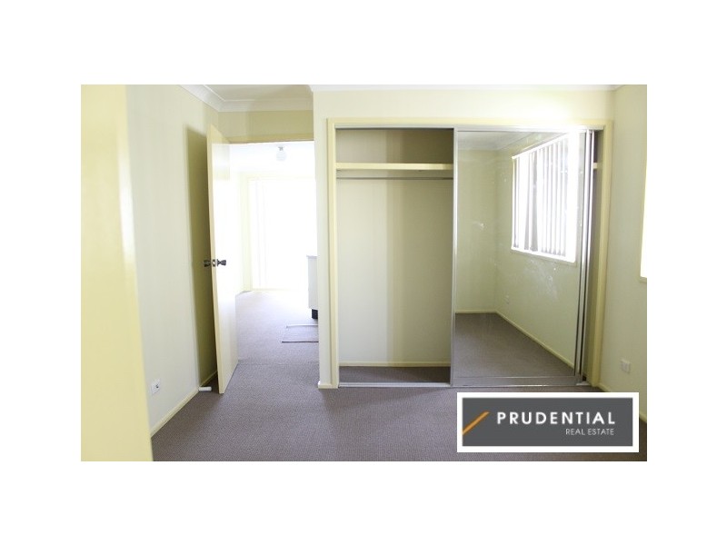 1/12 Rees Close, Eagle Vale NSW 2558