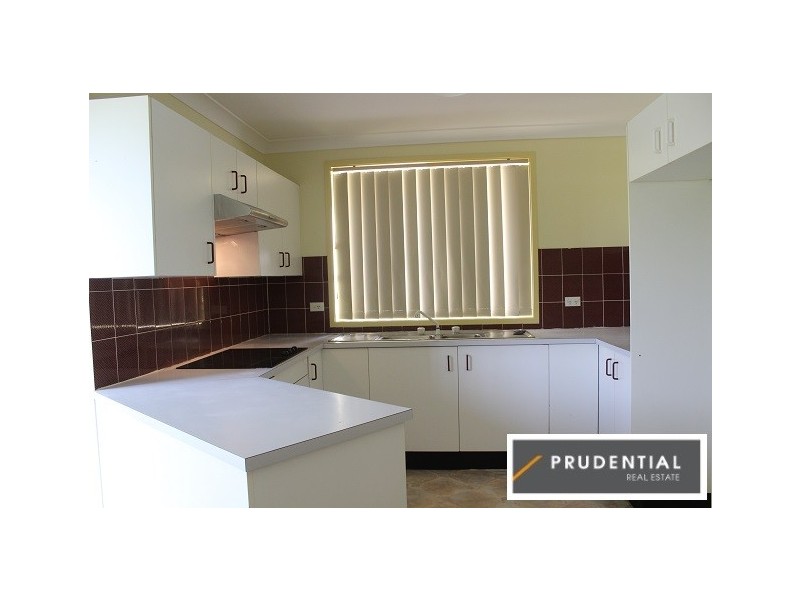 1/12 Rees Close, Eagle Vale NSW 2558