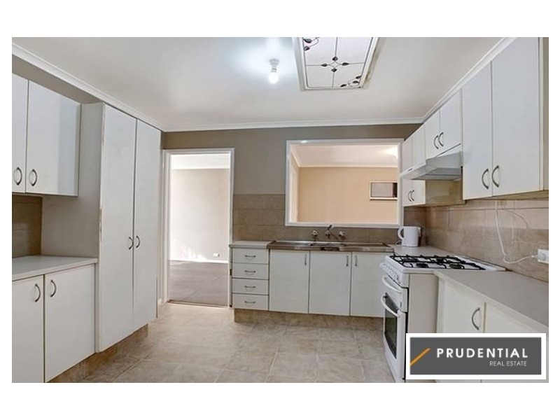 5 Lochalsh Street, St Andrews NSW 2566