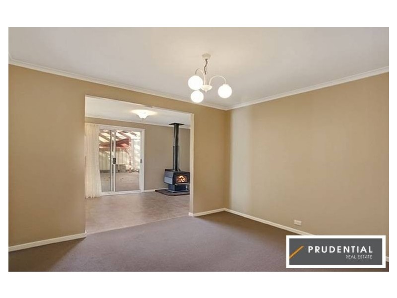 5 Lochalsh Street, St Andrews NSW 2566