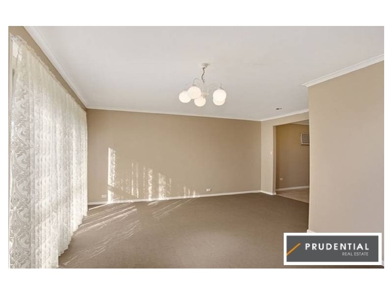 5 Lochalsh Street, St Andrews NSW 2566