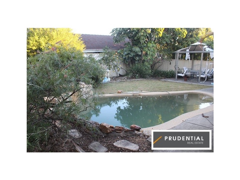 5 Lochalsh Street, St Andrews NSW 2566