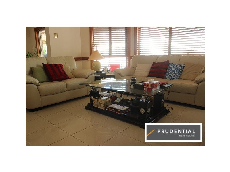 14 Lakeview Place, Glen Alpine NSW 2560