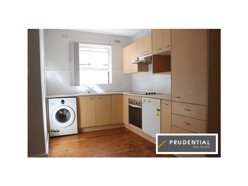 2/4 Sturt Street, Campbelltown NSW 2560