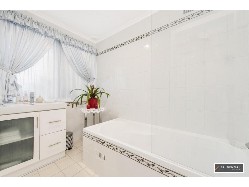 48 Fergusson Street, Glenfield NSW 2167