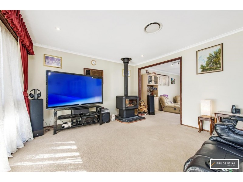 28 Borthwick Street, Minto NSW 2566