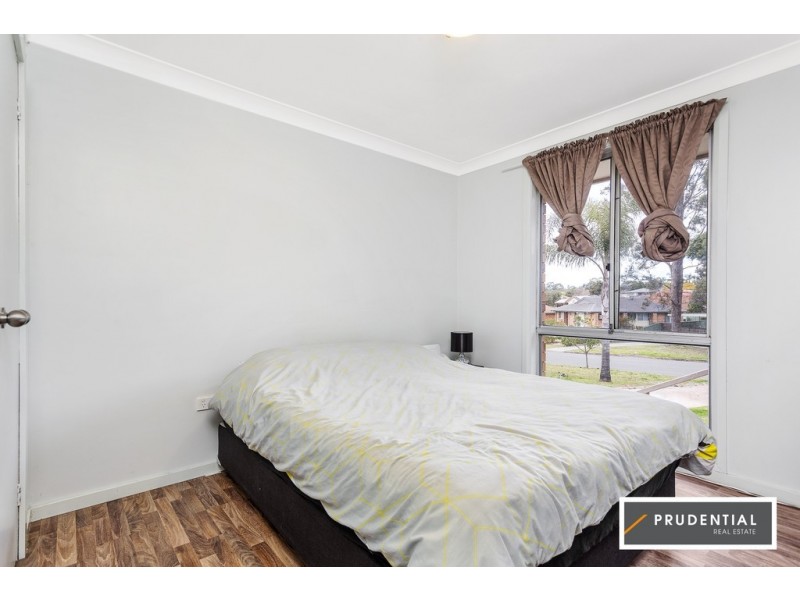 4 Crozier Street, Eagle Vale NSW 2558