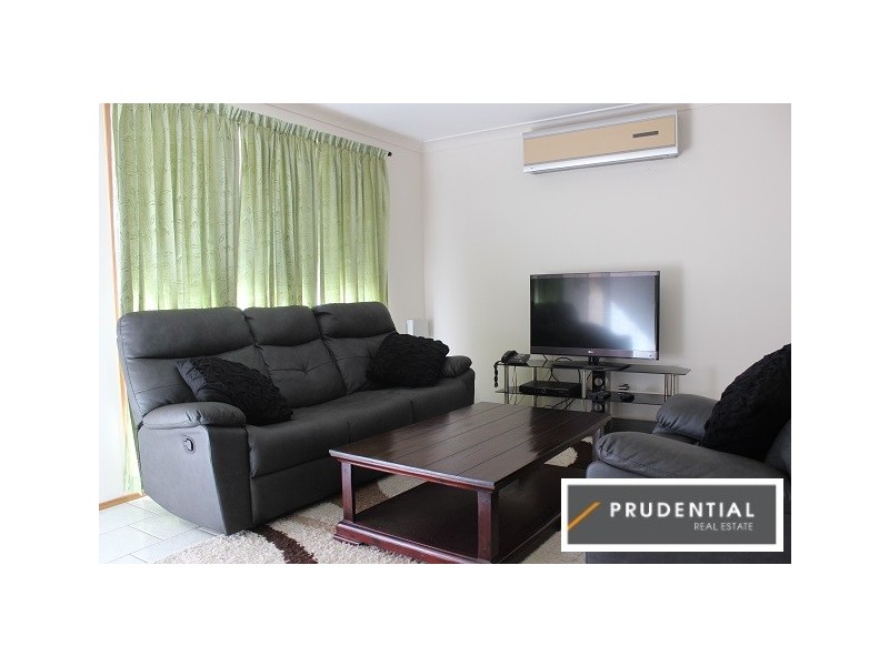 4 Eliza Way, Leumeah NSW 2560