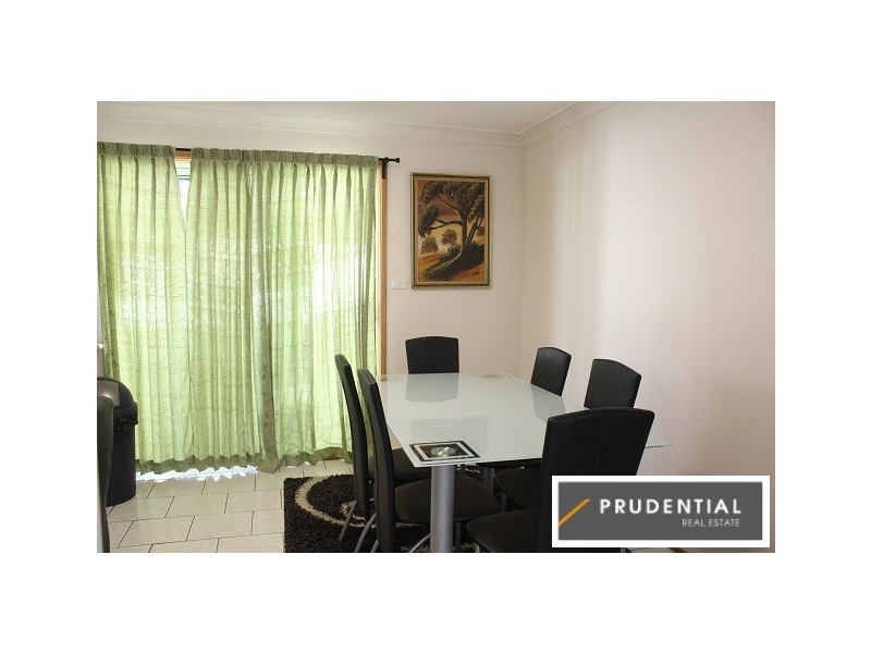 4 Eliza Way, Leumeah NSW 2560