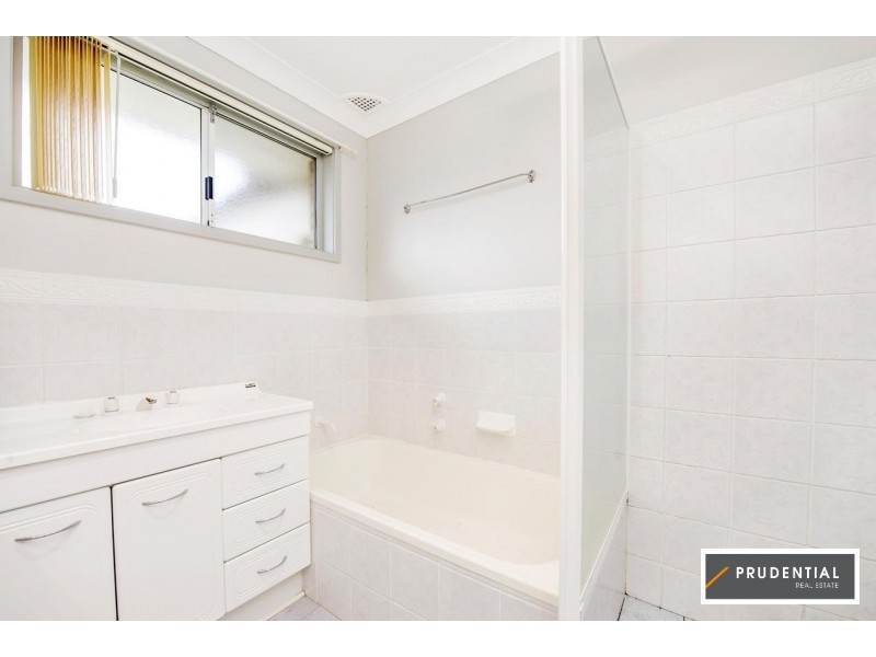 7 Hawker Place, Raby NSW 2566