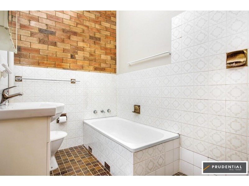 5/49 Sturt Street, Campbelltown NSW 2560