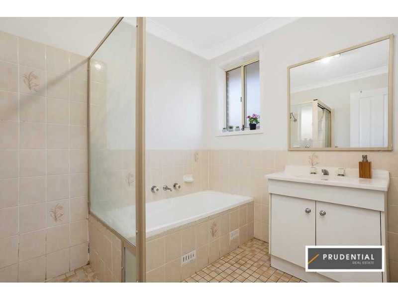 11B Kenny Close, St Helens Park NSW 2560