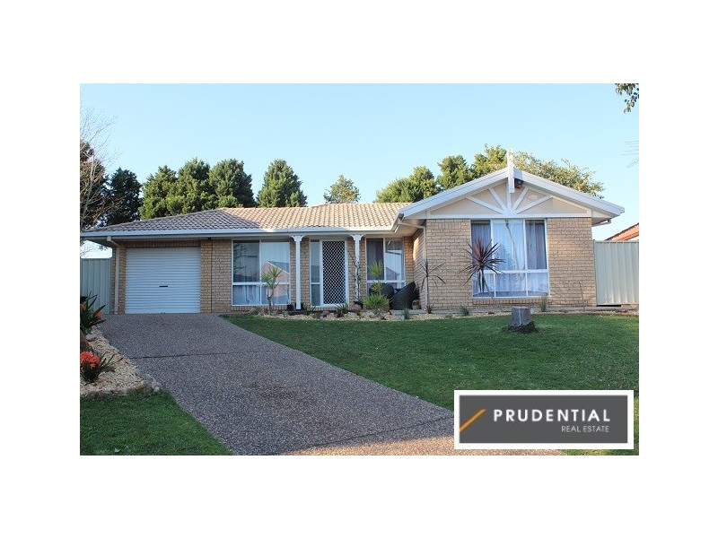 10 Hermitage Place, Eschol Park NSW 2558