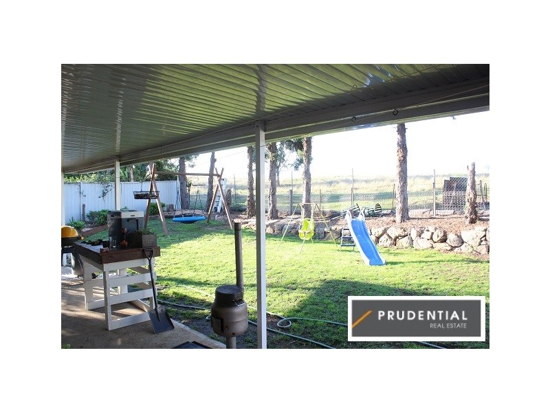 10 Hermitage Place, Eschol Park NSW 2558