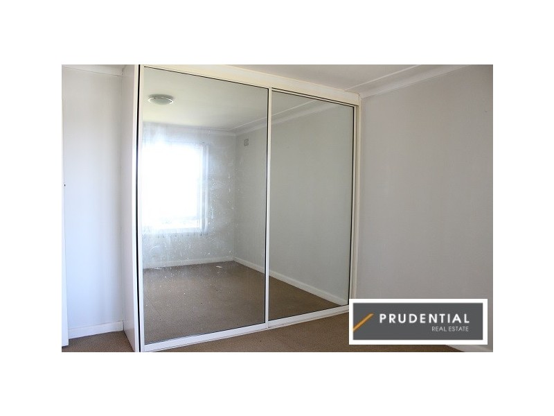 4/4 Sturt Street, Campbelltown NSW 2560