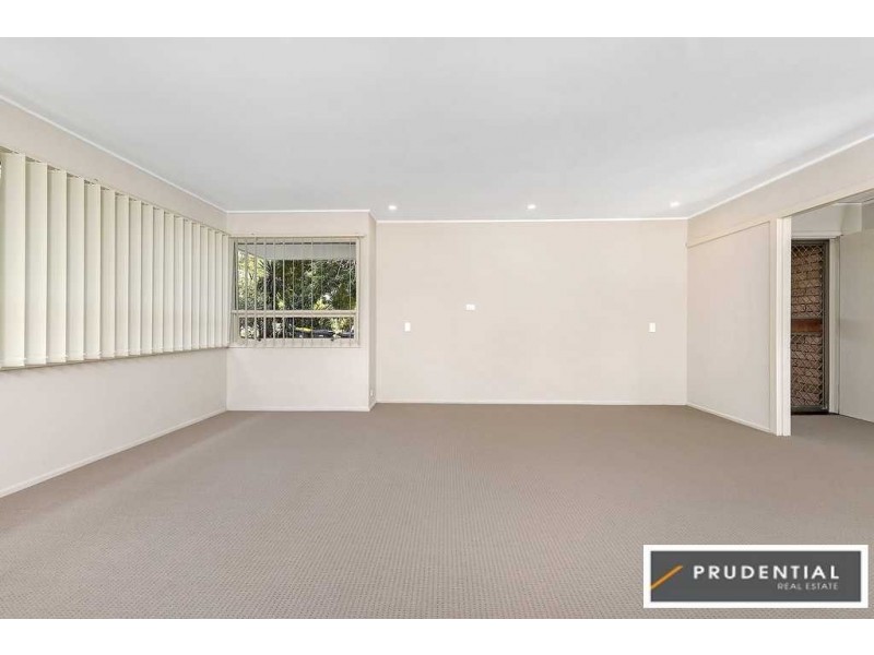 30 Greenoaks Avenue, Bradbury NSW 2560