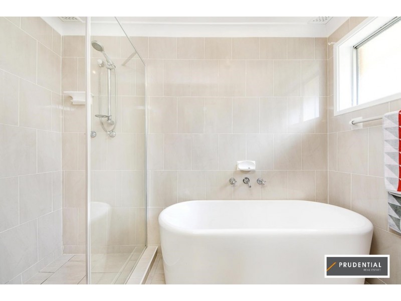 29 Wandarra Crescent, Bradbury NSW 2560