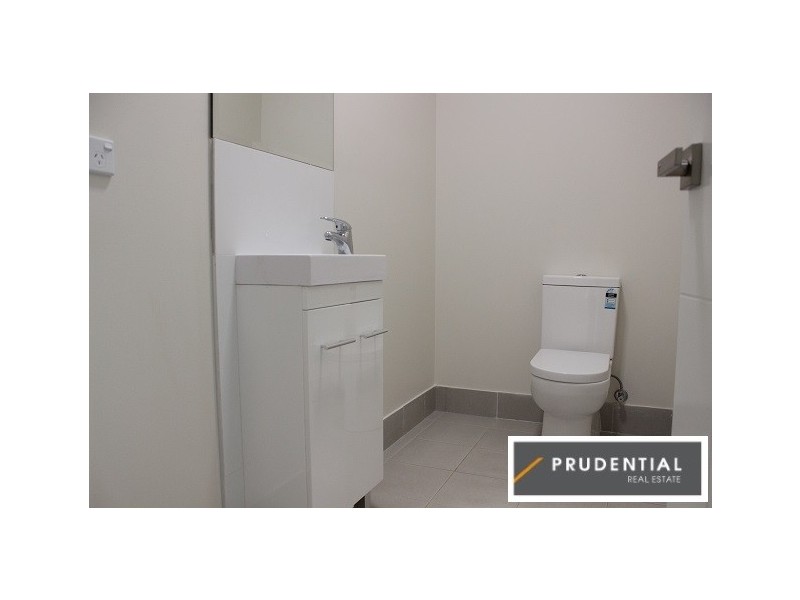 20a Australis Street, Campbelltown NSW 2560