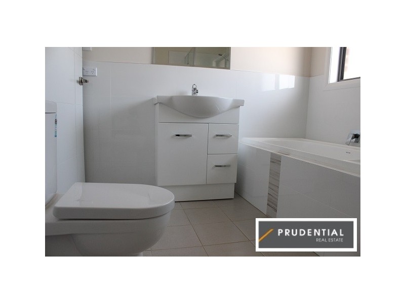 20a Australis Street, Campbelltown NSW 2560