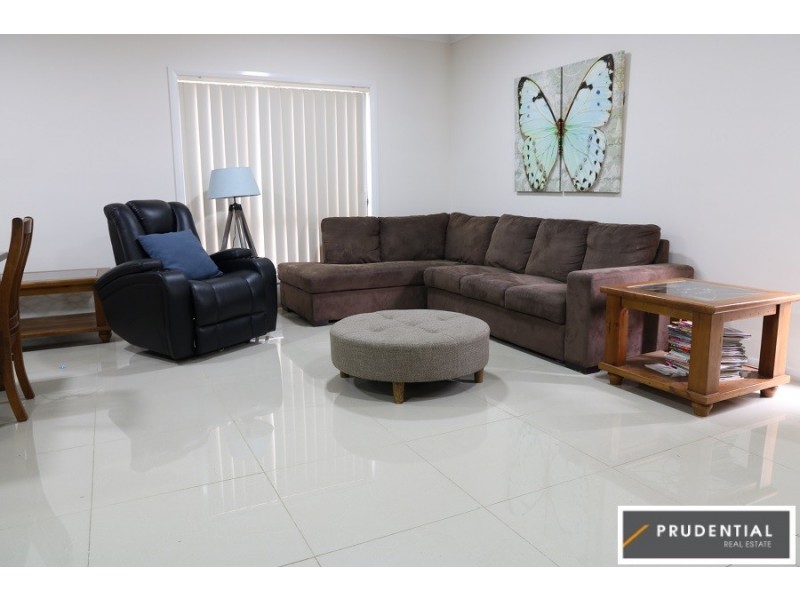 20b Australis Street, Campbelltown NSW 2560