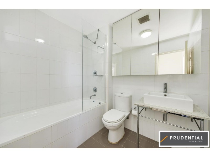20F/541 Pembroke Road, Leumeah NSW 2560