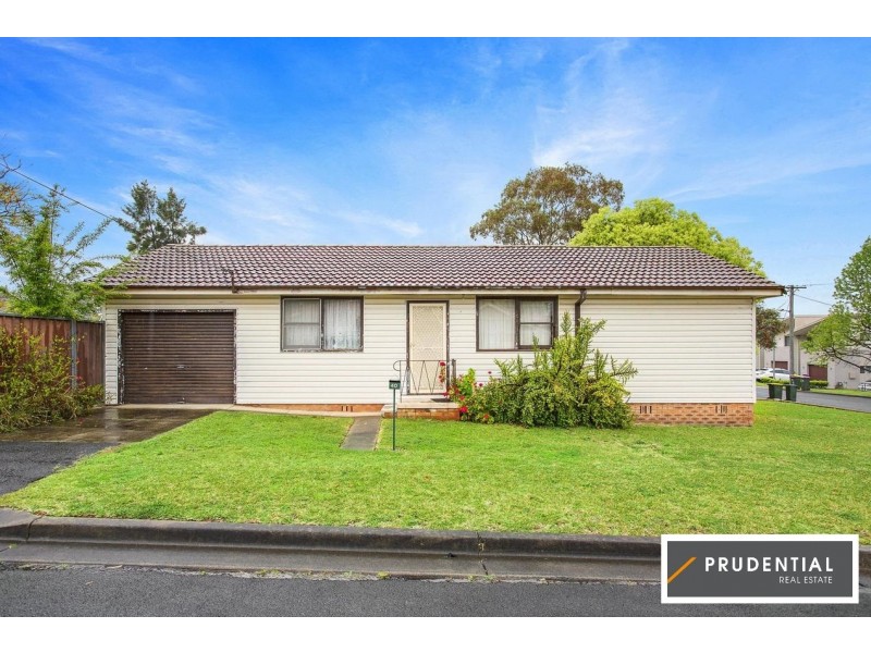 40 Carinda Street, Ingleburn NSW 2565