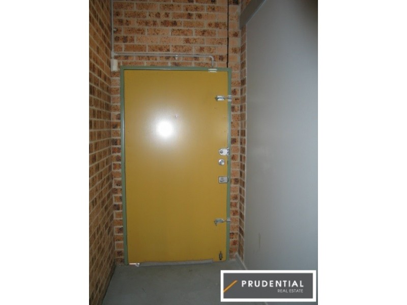 3/42 Aero road, Ingleburn NSW 2565