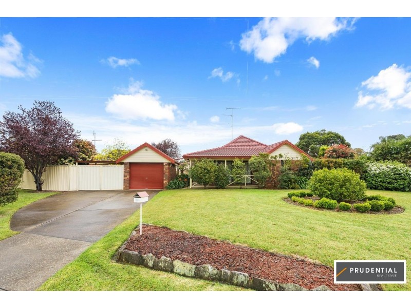 60 Hamlet Crescent, Rosemeadow NSW 2560