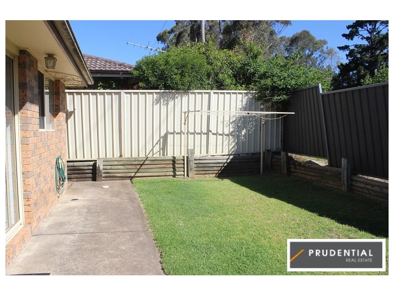 4/17 Wyangala Cres, Leumeah NSW 2560