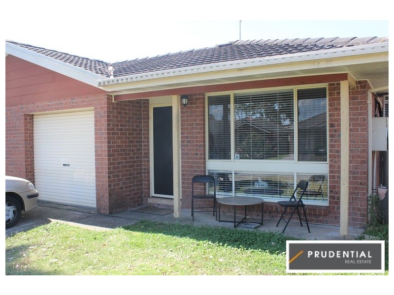 2/64 Francisco Crescent, Rosemeadow NSW 2560