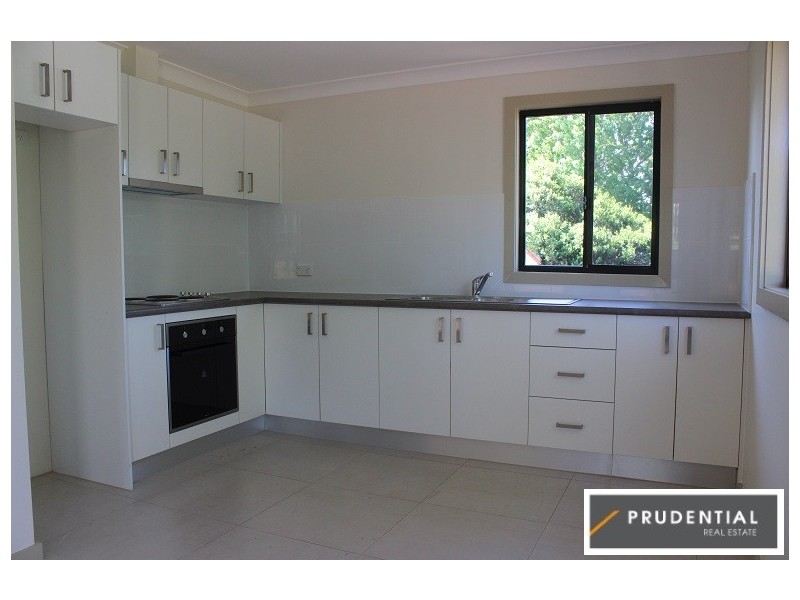 10a Rosalind Crescent, Campbelltown NSW 2560