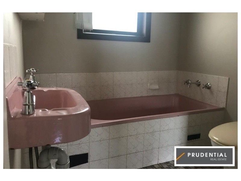 117 Waminda Avenue, Campbelltown NSW 2560