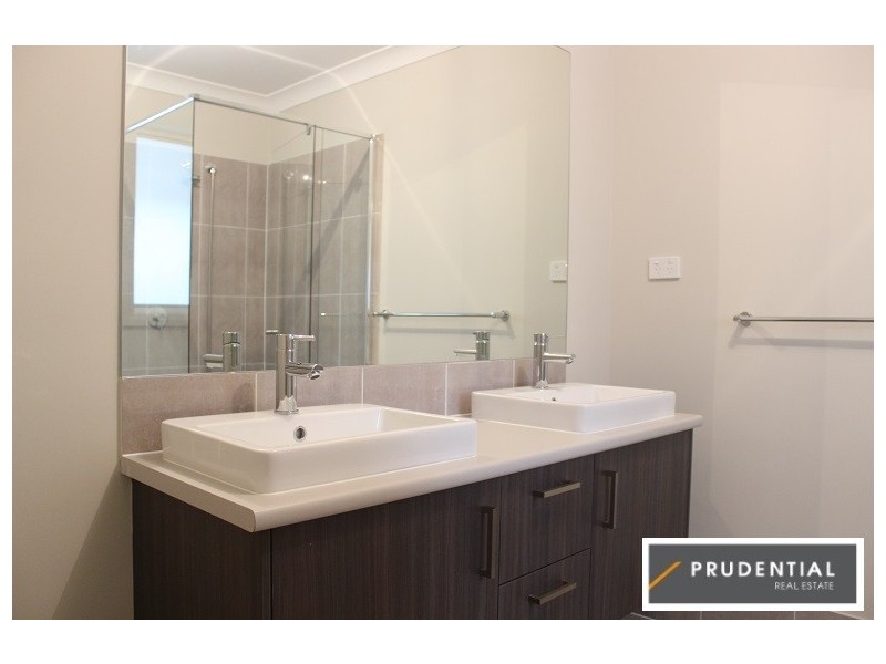 25 Ducros Street, Oran Park NSW 2570