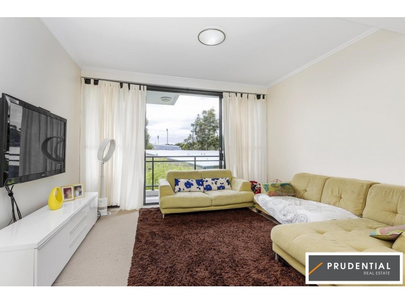 15F/541 Pembroke Road, Leumeah NSW 2560