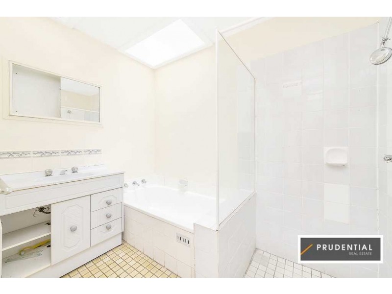 3 Tamora Street, Rosemeadow NSW 2560