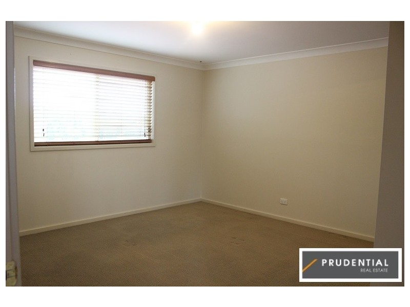 83 Kellerman Drive, St Helens Park NSW 2560