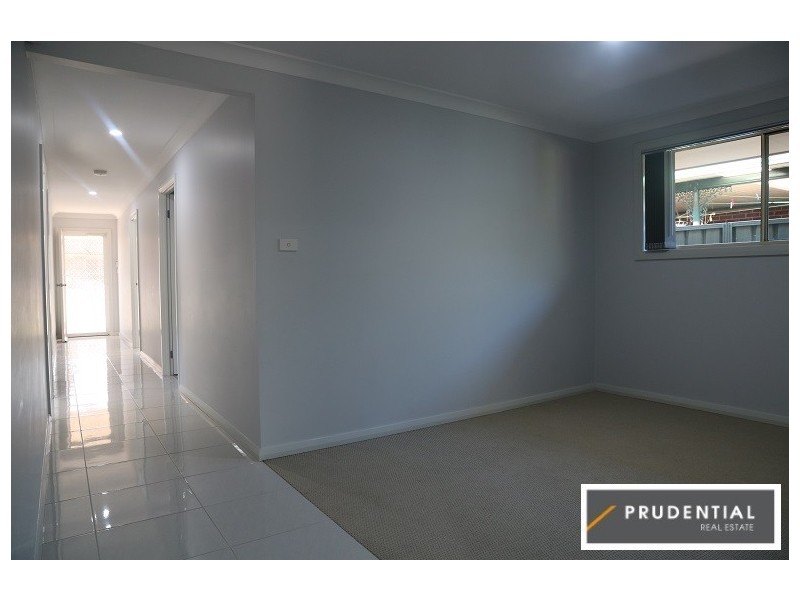1A Moss Place, St Helens Park NSW 2560