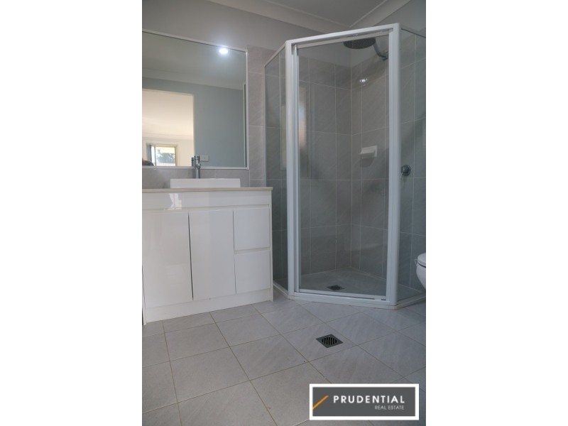 1A Moss Place, St Helens Park NSW 2560