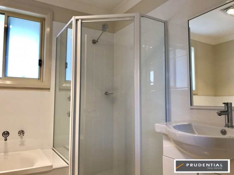 7/4 Feldspar Road, Eagle Vale NSW 2558